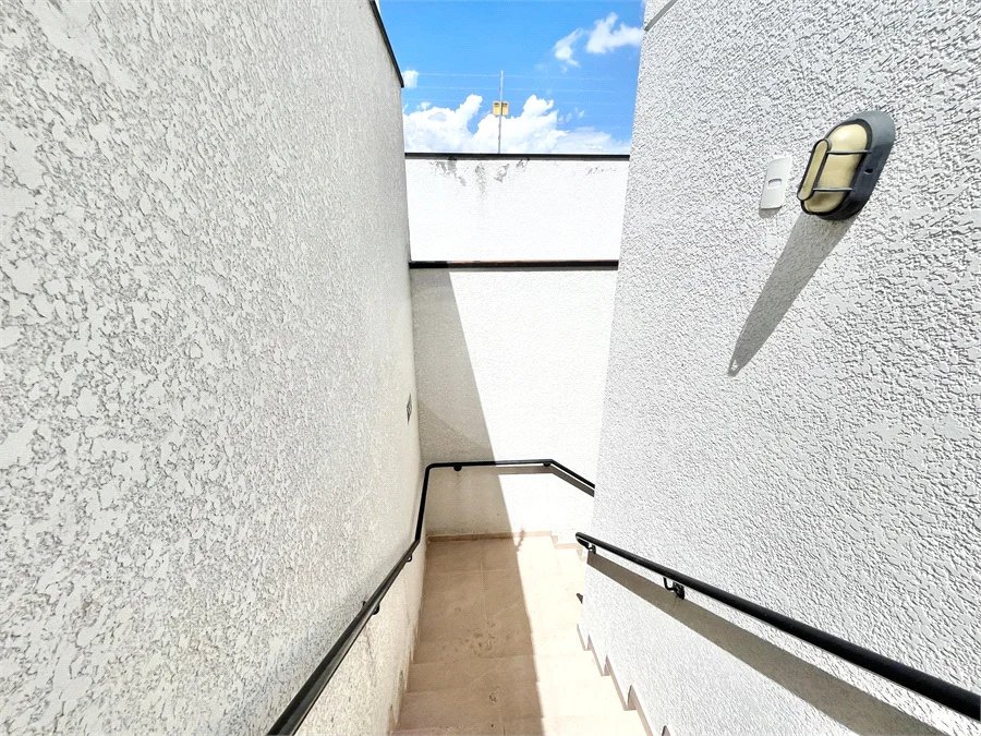 Casa à venda com 2 suítes no condomínio Residêncial Antuérpia, São Paulo - SP