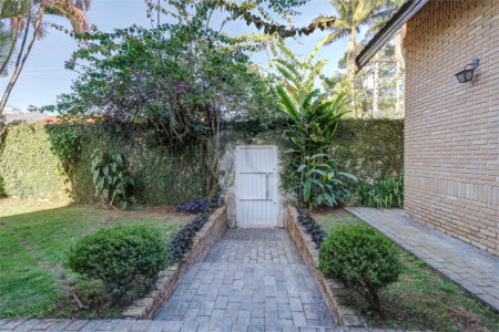 Casa à venda com 3 suítes em Chácara Monte Alegre, São Paulo, SP