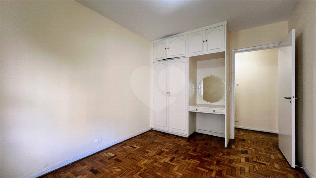 Apartamento à venda com 3 quartos, sendo 1 suíte, em Pinheiros, São Paulo, SP