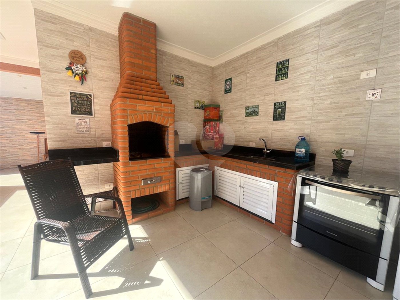 Casa à venda com 3 suítes no condomínio Lago da Serra, Araçoiaba da Serra - SP