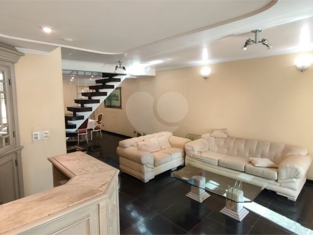 Sobrado à venda com 3 quartos, sendo 1 suíte,  em Santana, São Paulo, SP