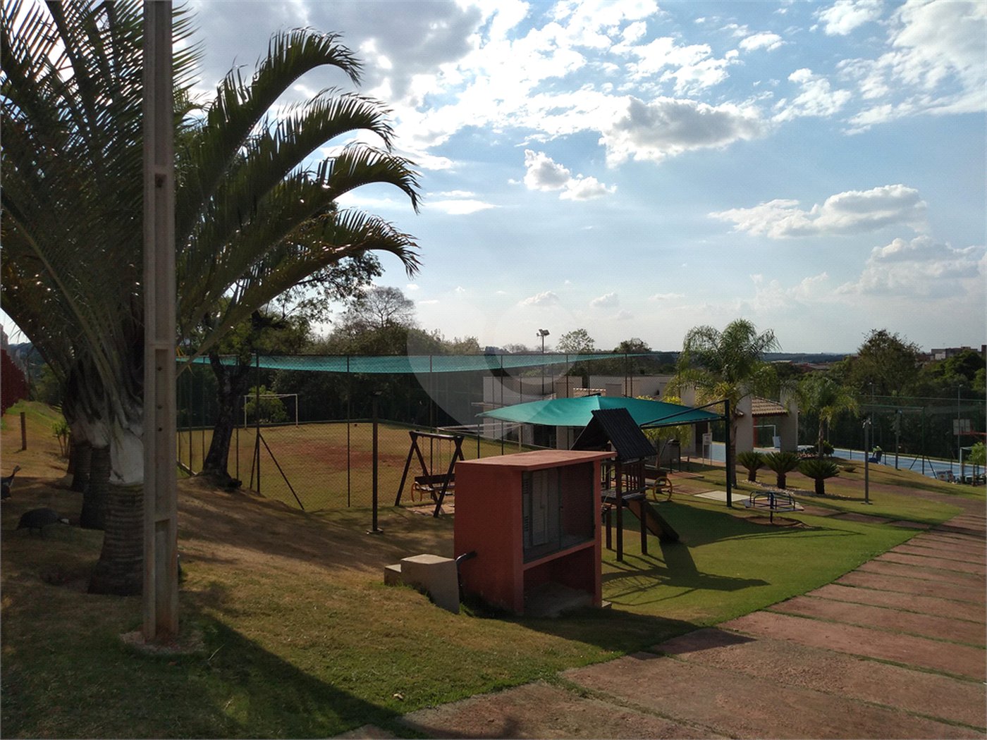 Casa à venda com 3 quartos, sendo 1 suíte, no condomínio Golden Park Residence II, Sorocaba - SP