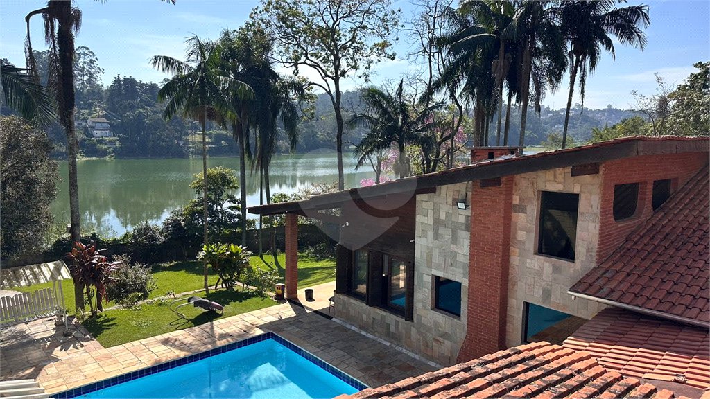 Casa à venda com 8 quartos, sendo 4 suítes, em Eldorado, Diadema, SP