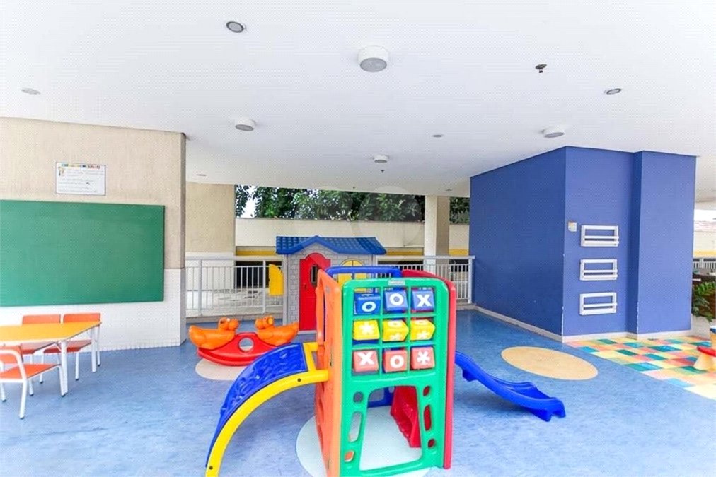 Apartamento à venda com 2 quartos, sendo 1 suíte, em Praça da Bandeira, Rio de Janeiro, RJ