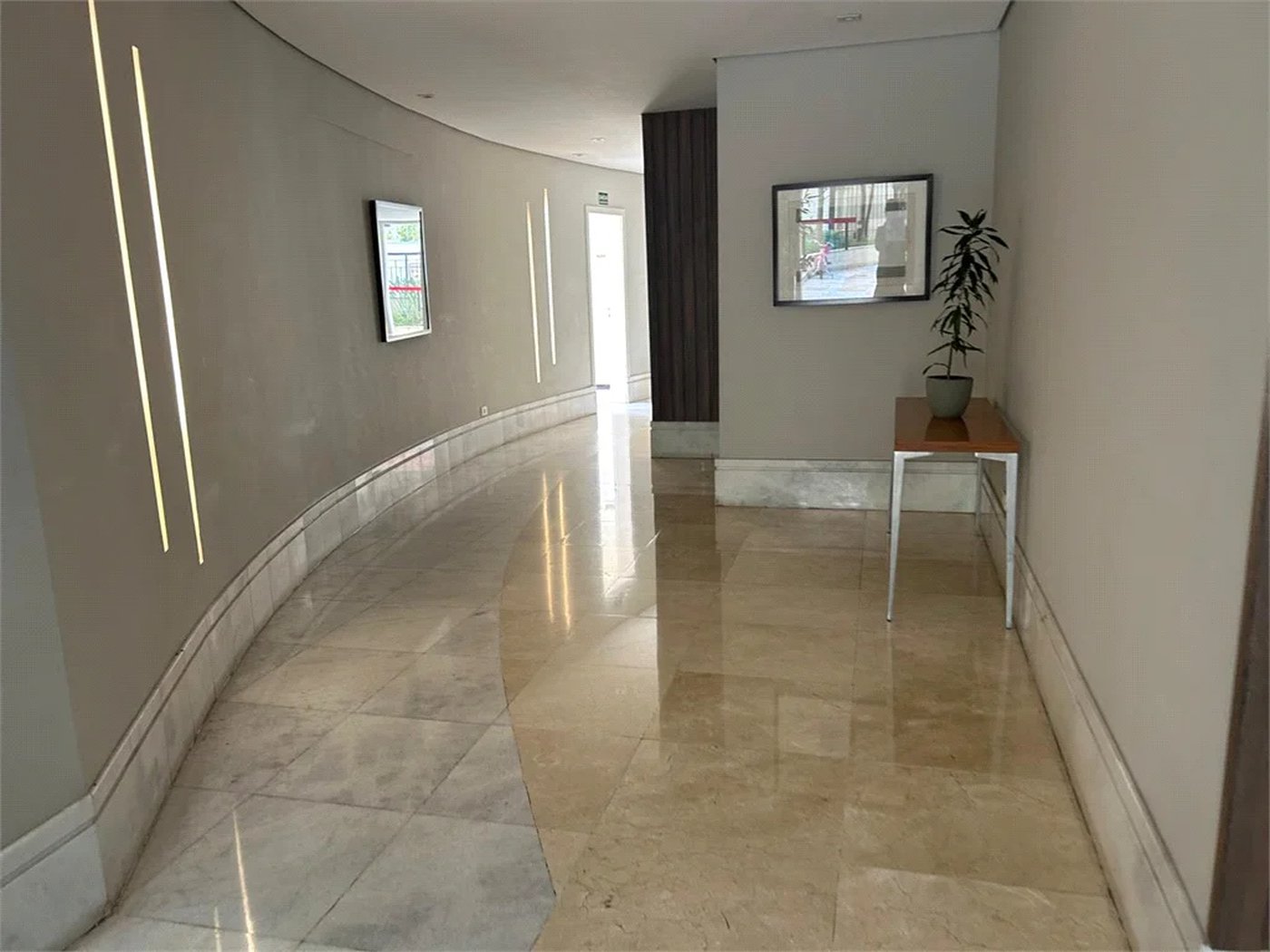 Apartamento para alugar com 3 quartos, sendo 1 suíte, em Pinheiros, São Paulo, SP