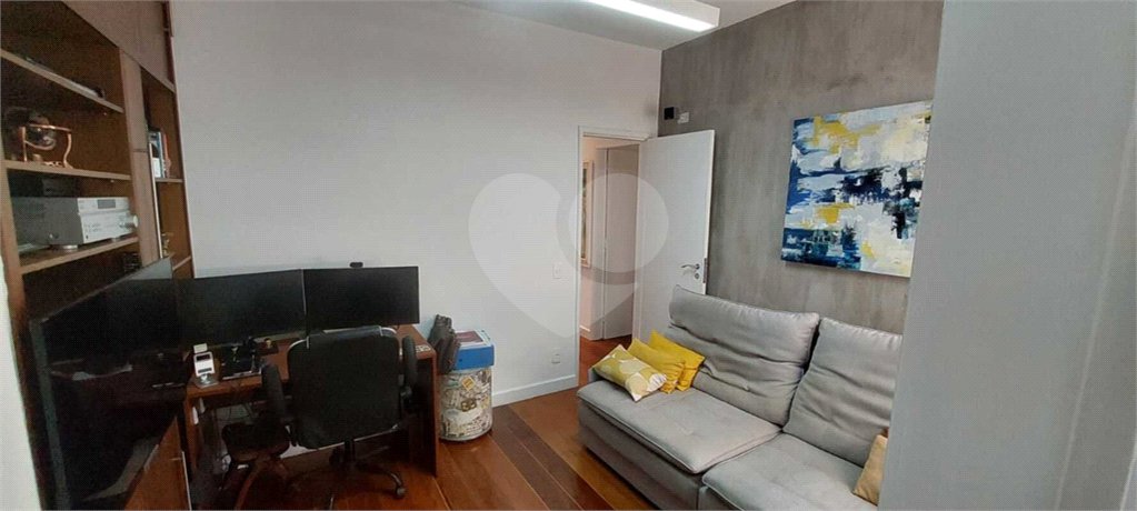 Apartamento à venda com 4 quartos, sendo 1 suíte,  em Tijuca, Rio de Janeiro, RJ