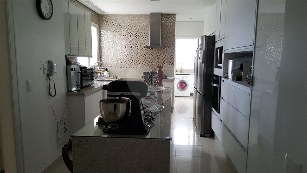 Triplex à venda com 4 suítes em Vila Oliveira, Mogi das Cruzes, SP
