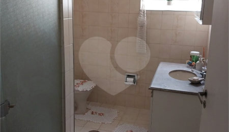 Sobrado à venda com 2 quartos em Tremembé, São Paulo, SP