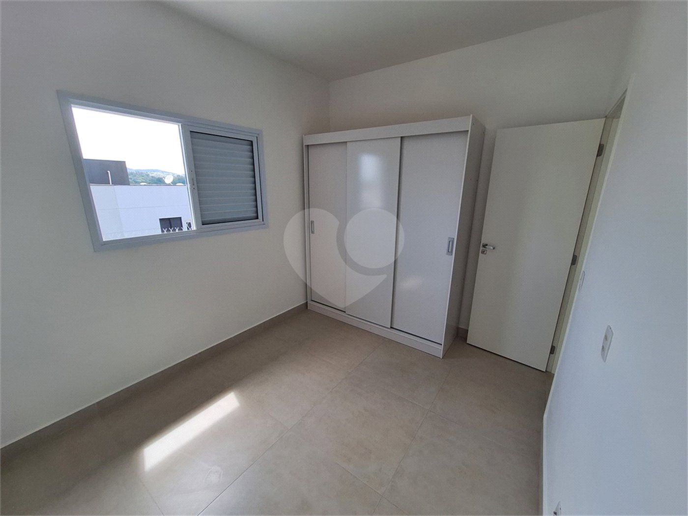 Casa à venda com 3 quartos, sendo 1 suíte, no condomínio Villagio Montalcino, Vinhedo - SP