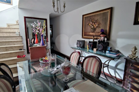 Casa à venda com 3 quartos, sendo 1 suíte, em Mirandópolis, São Paulo, SP