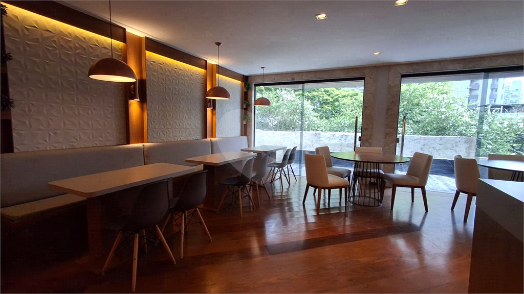 Apartamento para alugar com 3 quartos, sendo 1 suíte, em Brooklin, São Paulo, SP