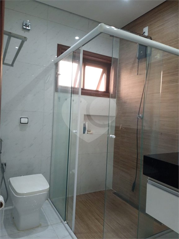 Casa à venda ou para alugar com 3 quartos, sendo 1 suíte, no condomínio Recanto Florido, Vinhedo - SP