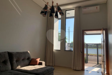 Casa à venda com 2 quartos, sendo 3 suítes, no Centro, Salto Grande, SP