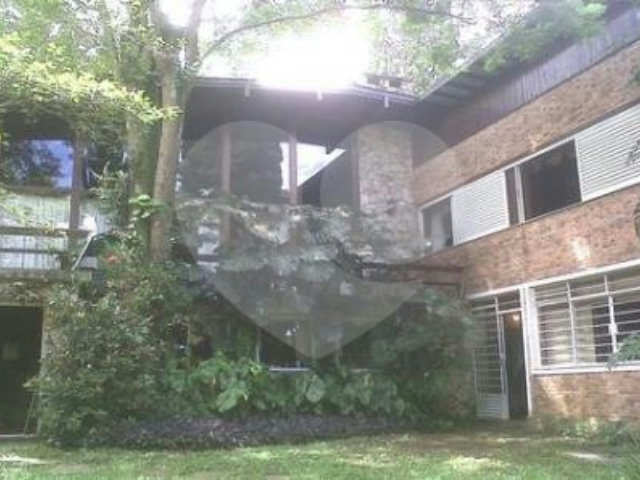 Casa Térrea à venda com 3 quartos, sendo 1 suíte,  em Chácara Monte Alegre, São Paulo, SP