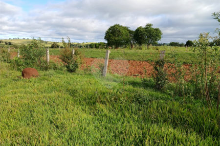Terreno à venda em Área Rural de Guareí, Guareí, SP