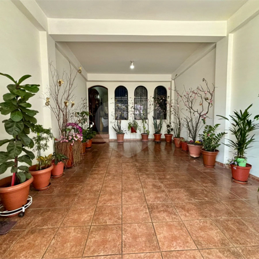 Casa à venda com 3 quartos em Vila Galvão, Guarulhos, SP