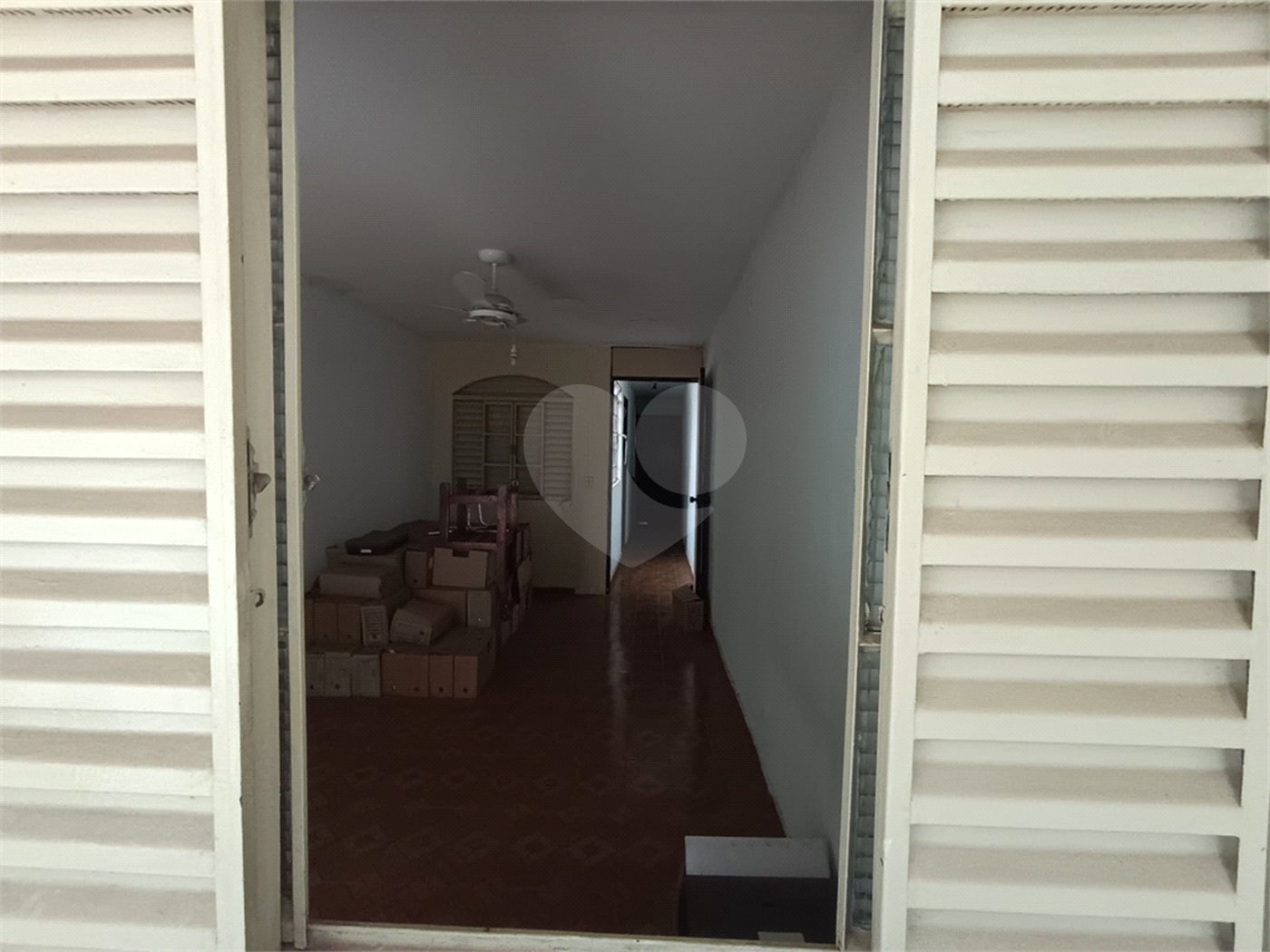 Casa à venda com 4 quartos, sendo 1 suíte, em Vila Leão, Sorocaba, SP