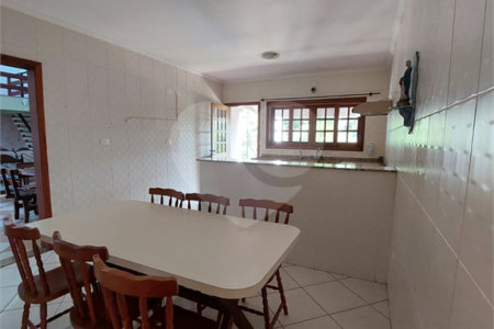 Casa à venda com 4 suítes no condomínio Monte Belo, Salto - SP