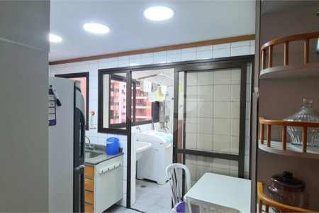 Apartamento à venda com 3 quartos, sendo 1 suíte,  em Indianópolis, São Paulo, SP