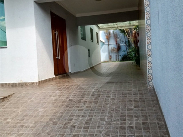 Casa à venda com 4 quartos, sendo 3 suítes,  em Assunção, São Bernardo do Campo, SP