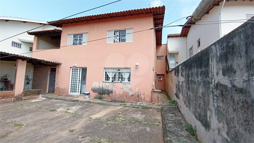 Casa à venda com 4 quartos, sendo 2 suítes,  em Nova Vinhedo, Vinhedo, SP