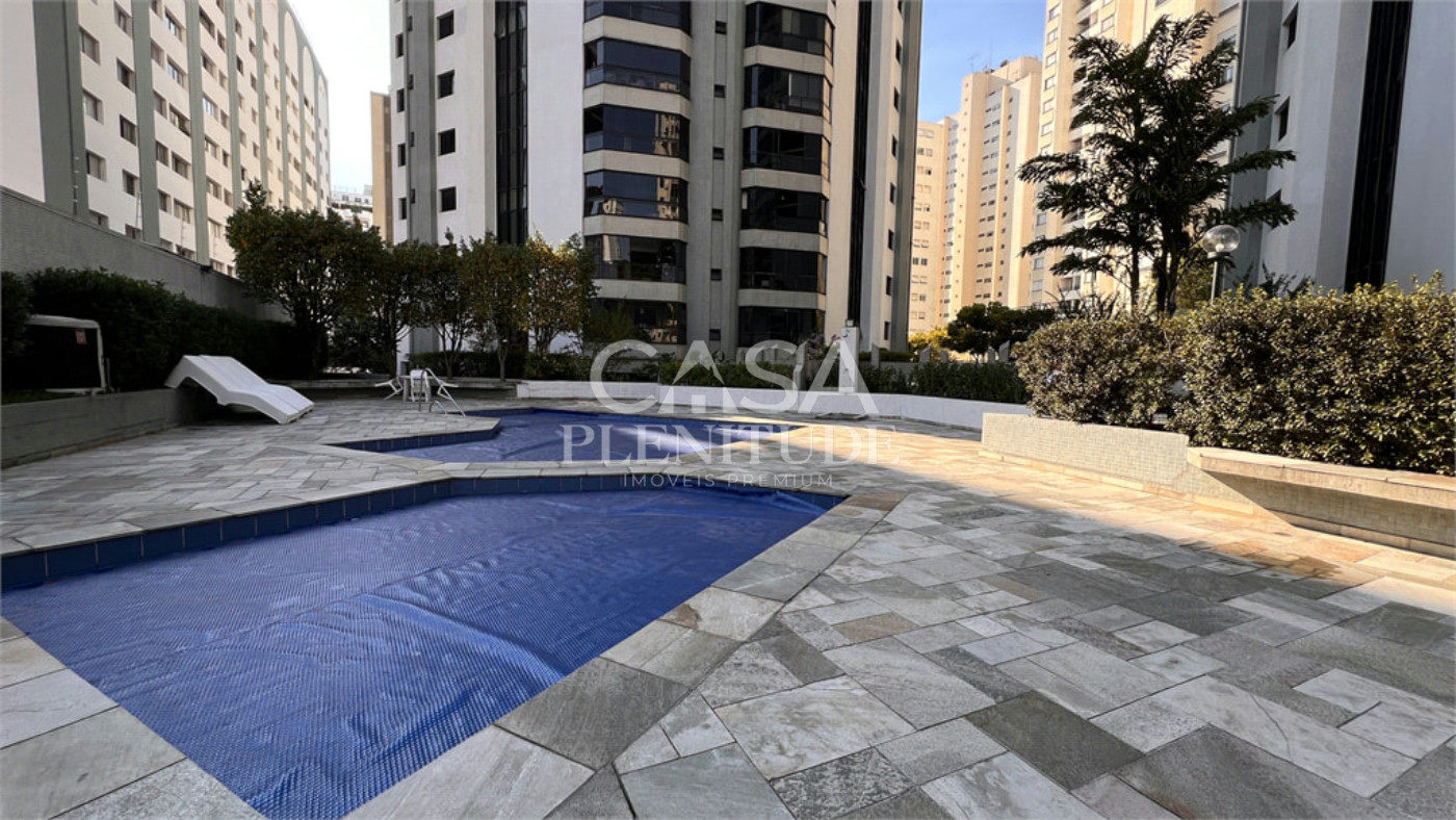 Apartamento à venda com 4 quartos, sendo 1 suíte,  em Vila Mariana, São Paulo, SP