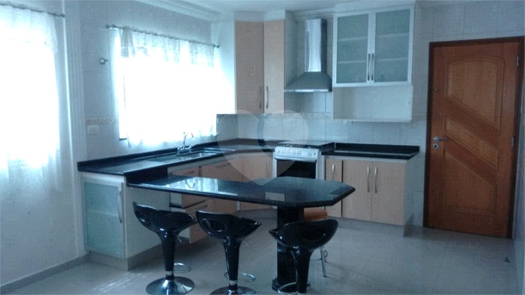 Sobrado à venda com 3 quartos, sendo 1 suíte, em Vila Antonina, São Paulo, SP