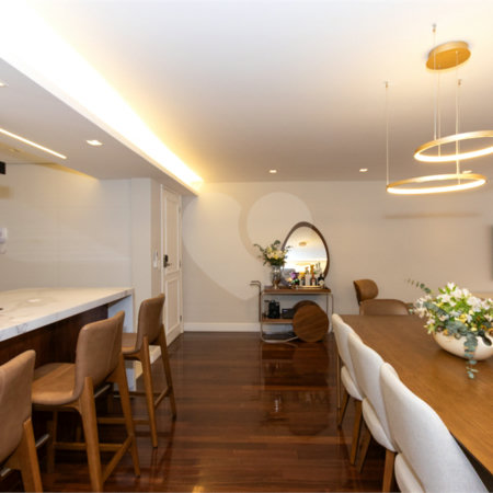 Apartamento à venda com 3 quartos, sendo 1 suíte,  em Vila Uberabinha, São Paulo, SP
