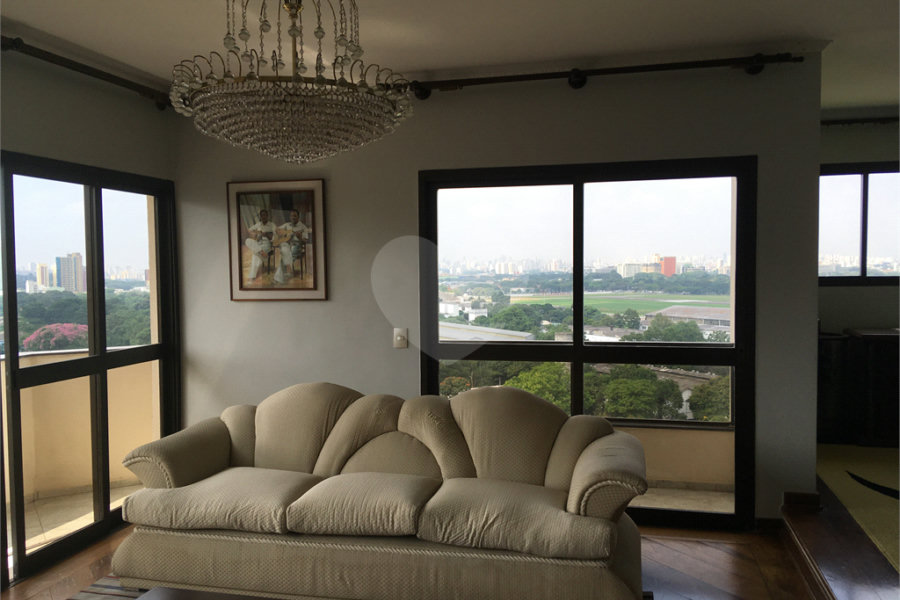 Apartamento à venda com 4 quartos, sendo 2 suítes, em Santana, São Paulo, SP