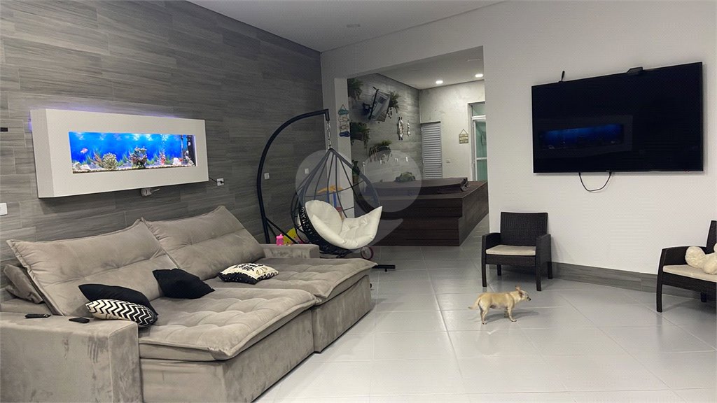 Casa à venda com 3 quartos, sendo 2 suítes, em Horto, São Paulo, SP