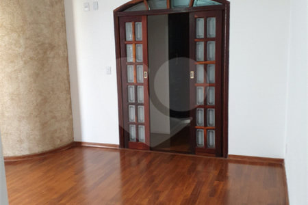 Casa em condomínio à venda com 4 quartos, sendo 1 suíte, em Santana, São Paulo, SP