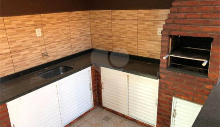Casa à venda com 2 quartos em Loteamento Social Antenor Garcia, São Carlos, SP