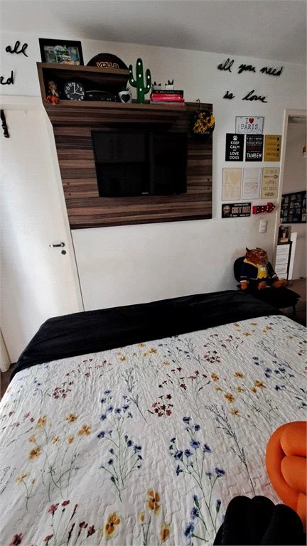 Casa à venda com 3 quartos, sendo 1 suíte, no condomínio Moradas do Horto, São Paulo - SP