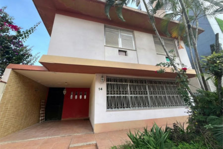 Casa com 5 dormitórios para alugar, 250 m² por R$ 10.630,00 - Ponta da Praia - Santos/SP