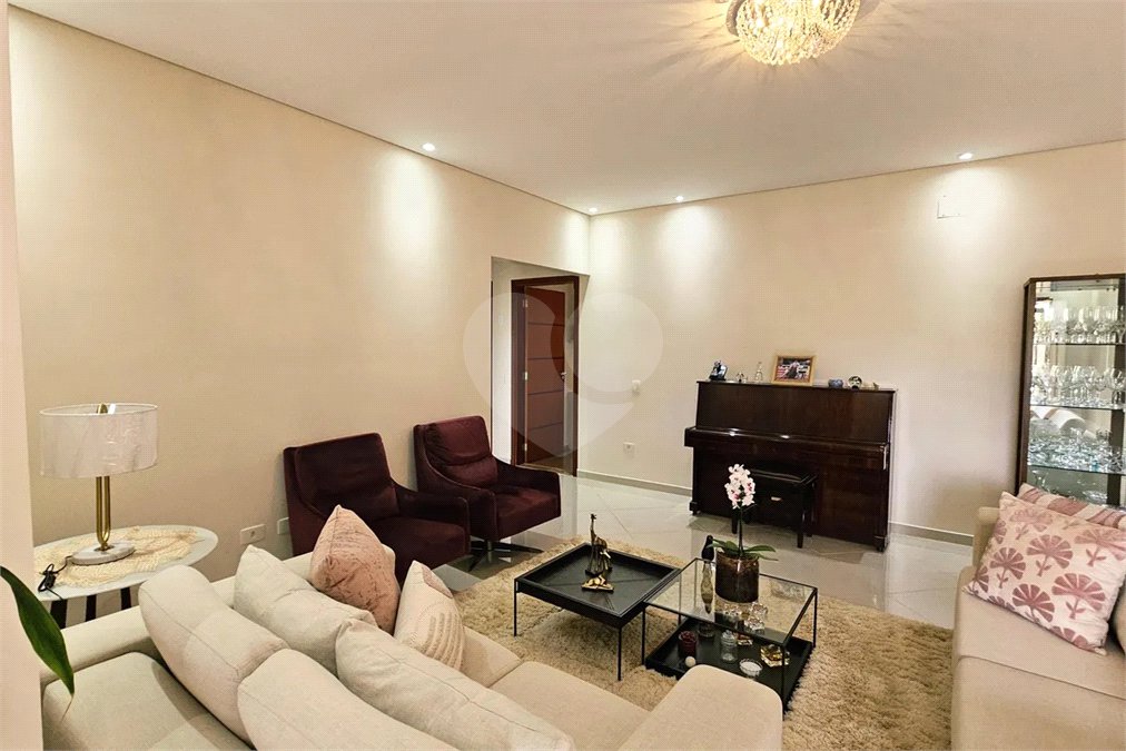 Casa à venda com 5 suítes no condomínio Capital Ville 2, Jundiaí - SP