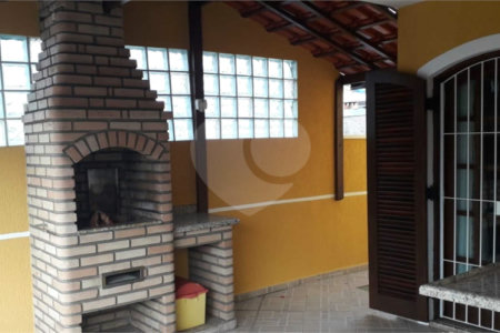 Casa à venda com 3 quartos, sendo 1 suíte, em Vila Gustavo, São Paulo, SP