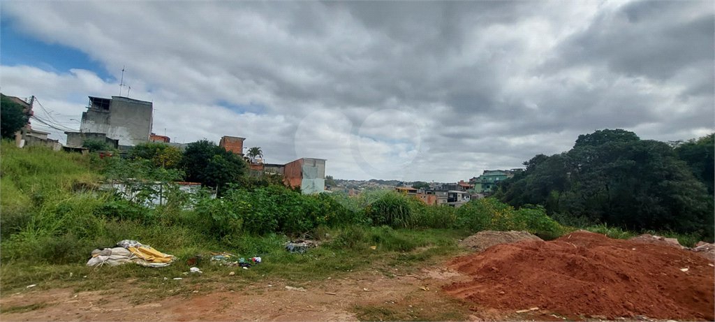 Terreno à venda em Guaianazes, São Paulo, SP