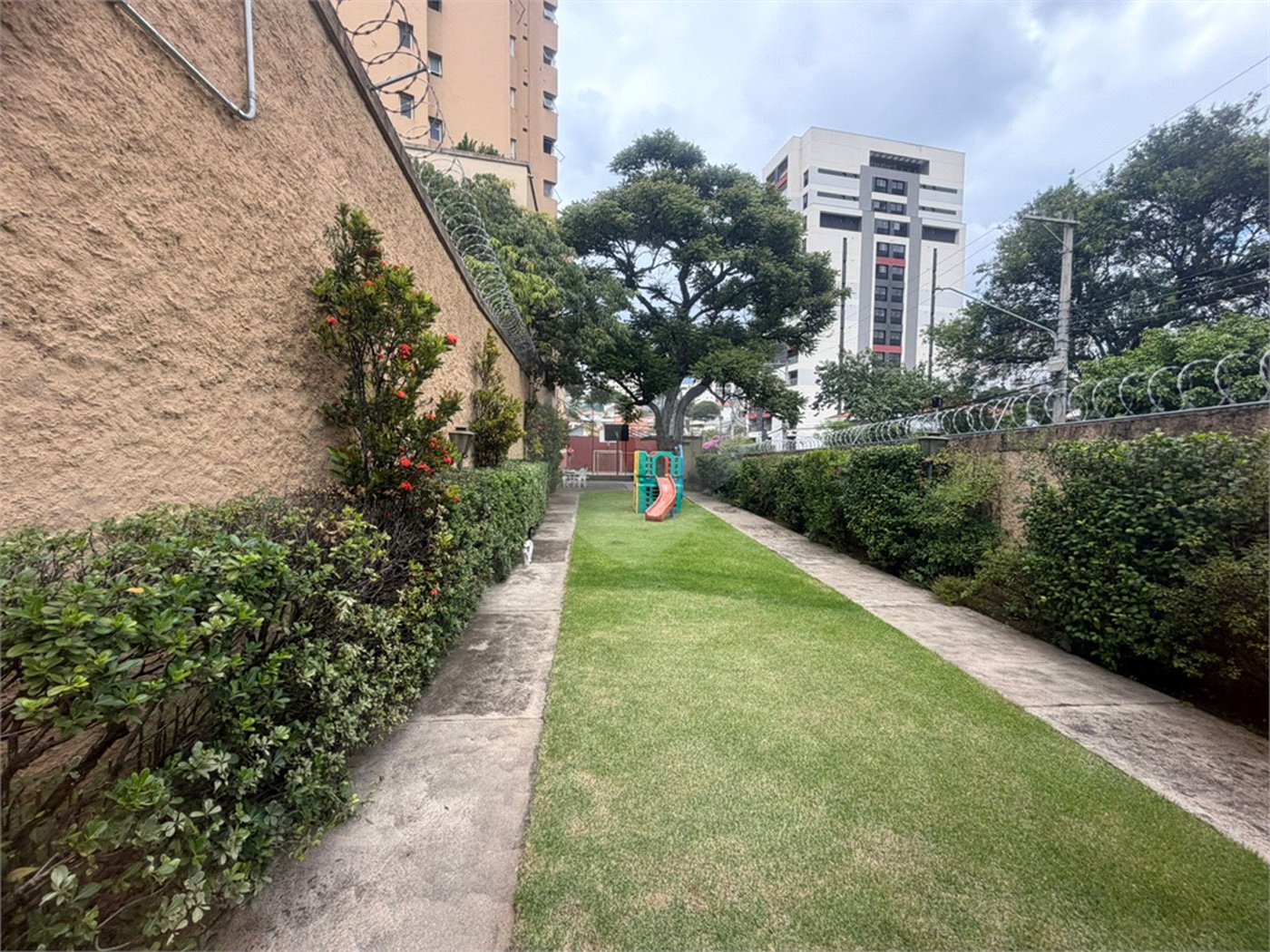 Apartamento à venda com 2 quartos, sendo 1 suíte,  em Vila Paulicéia, São Paulo, SP
