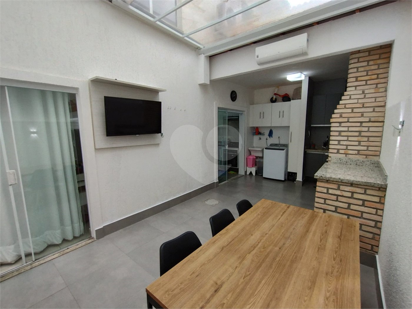 Sobrado à venda com 3 quartos, sendo 1 suíte, em Horto, São Paulo, SP