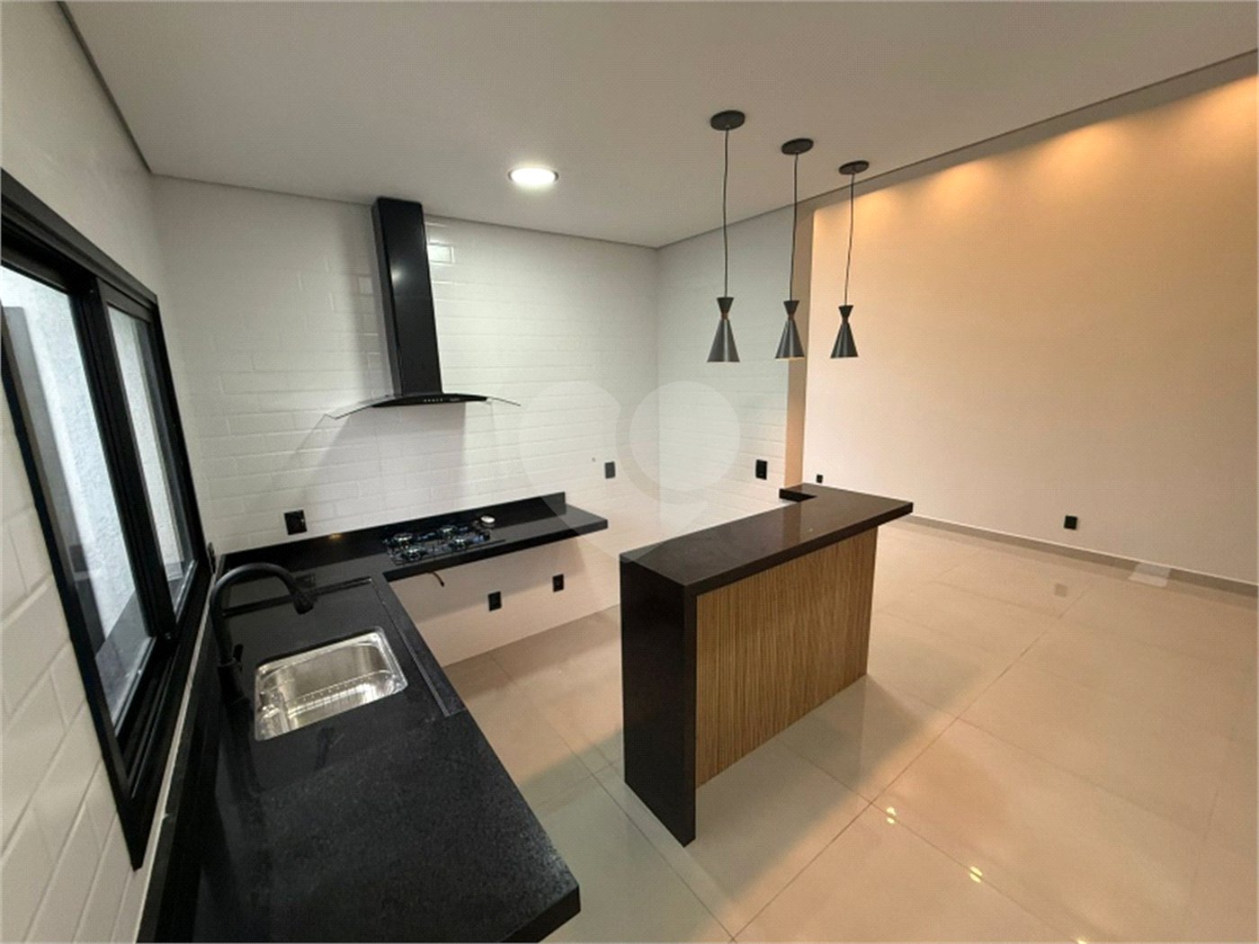 Casa à venda com 3 quartos, sendo 1 suíte, no condomínio Jardim Residencial Villagio Ipanema I, Sorocaba - SP