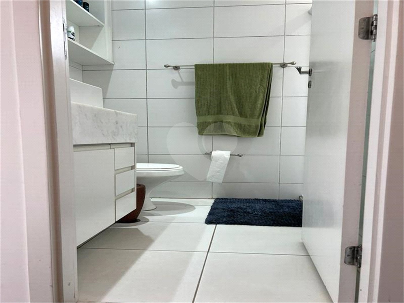 Apartamento à venda com 3 suítes em Jardim Caboré, São Paulo, SP