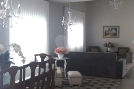 Casa à venda com 3 quartos, sendo 1 suíte, no condomínio Ibiaram 1, Itupeva - SP