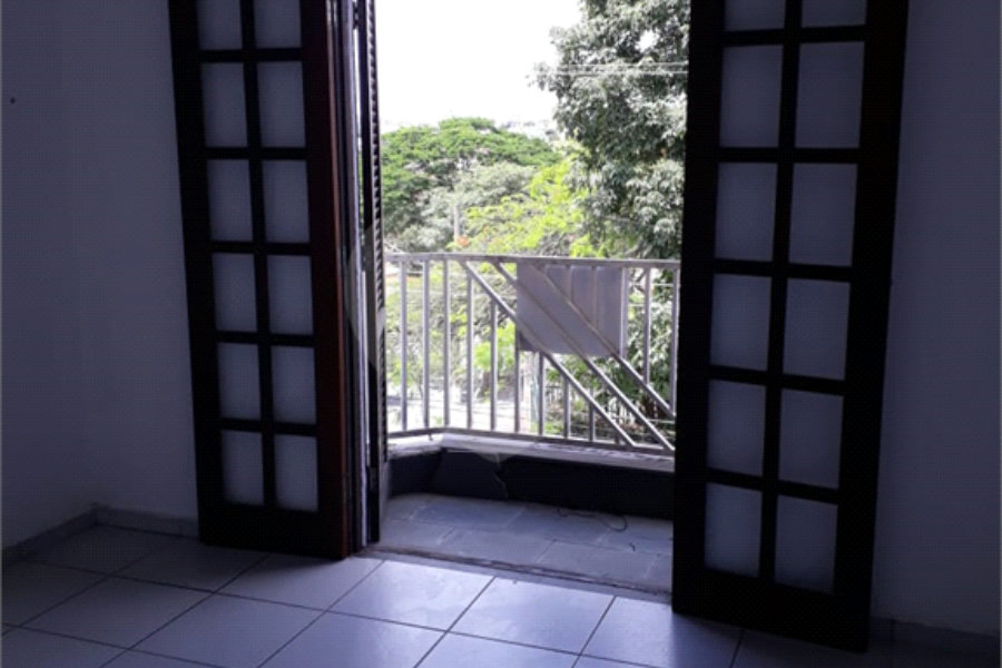 Sobrado à venda com 3 quartos, sendo 1 suíte, em Tremembé, São Paulo, SP