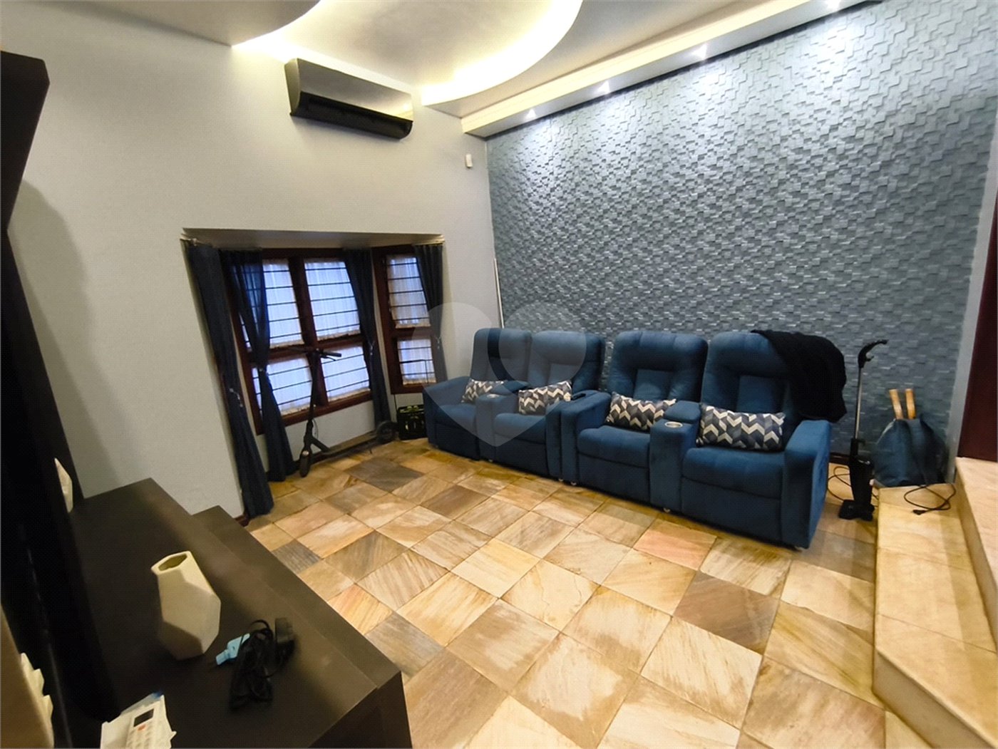 Casa à venda com 3 quartos, sendo 1 suíte,  em Vila Nastri, Itapetininga, SP