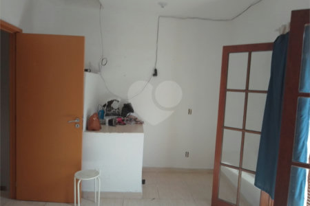 Sobrado à venda com 2 quartos no Centro, Pinhalzinho, SP