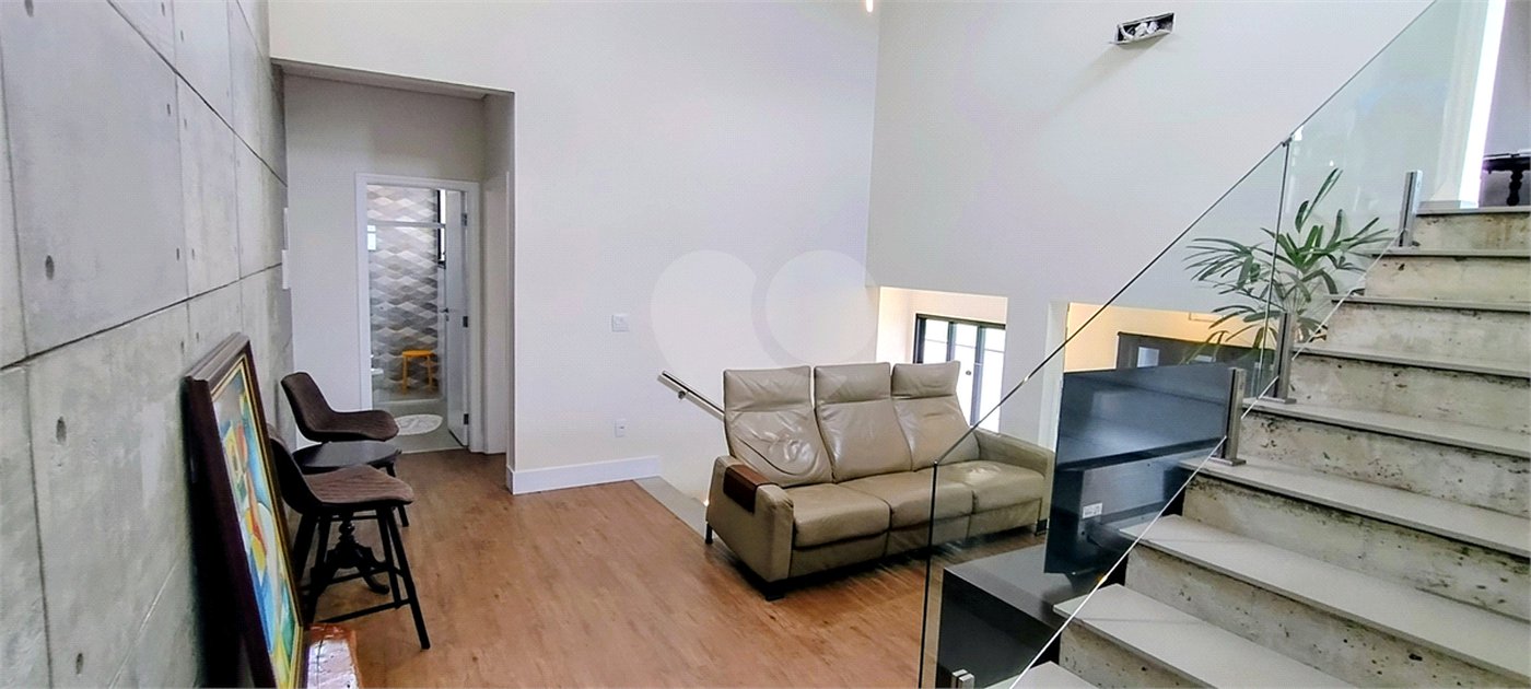 Casa à venda com 3 suítes no condomínio Porto do Sol, Valinhos - SP