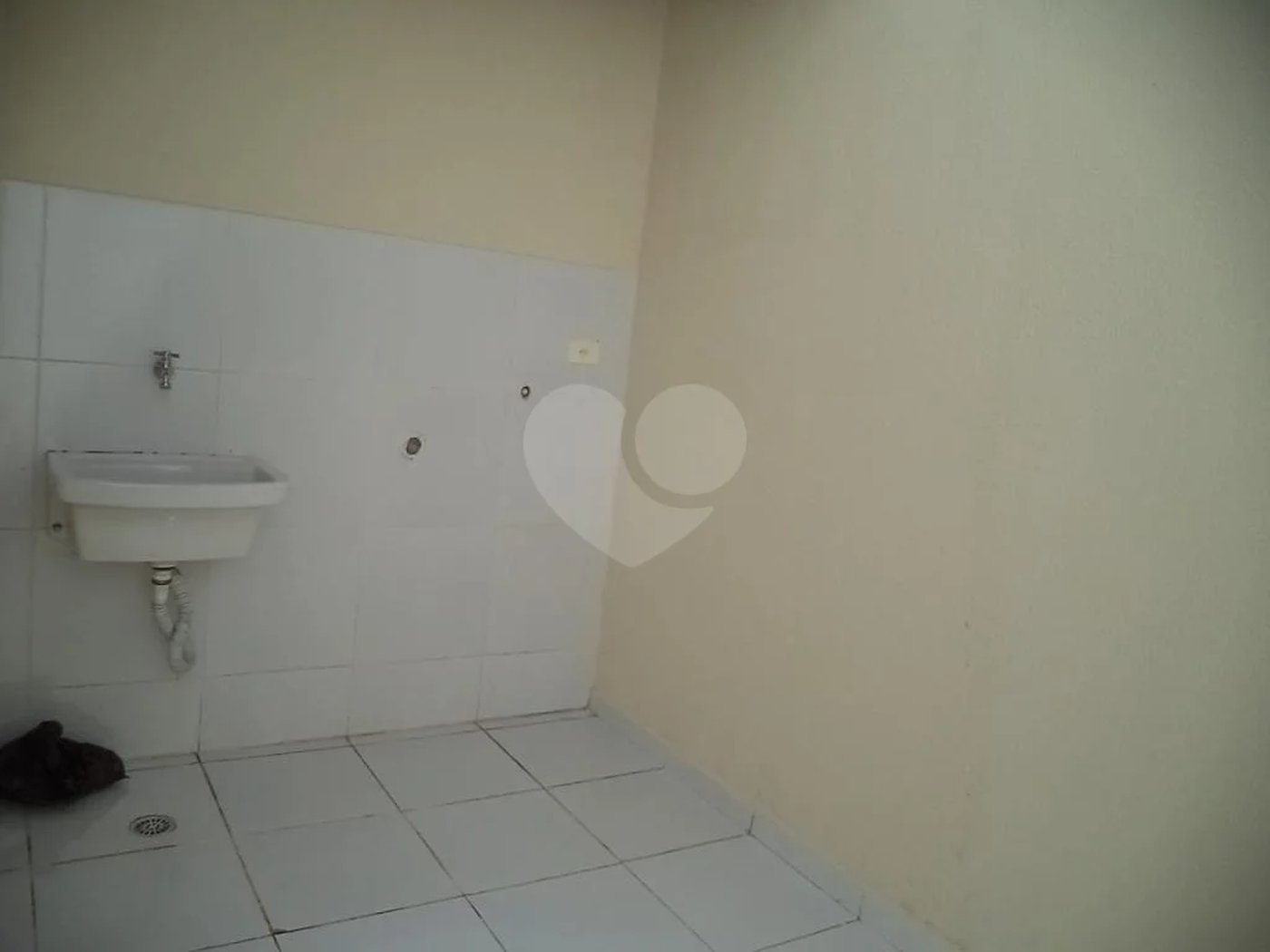 Casa à venda com 2 suítes no condomínio Villagio da Serra, São Paulo - SP