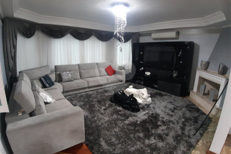 Casa à venda com 4 quartos, sendo 2 suítes, em Jardim Leonor Mendes de Barros, São Paulo, SP