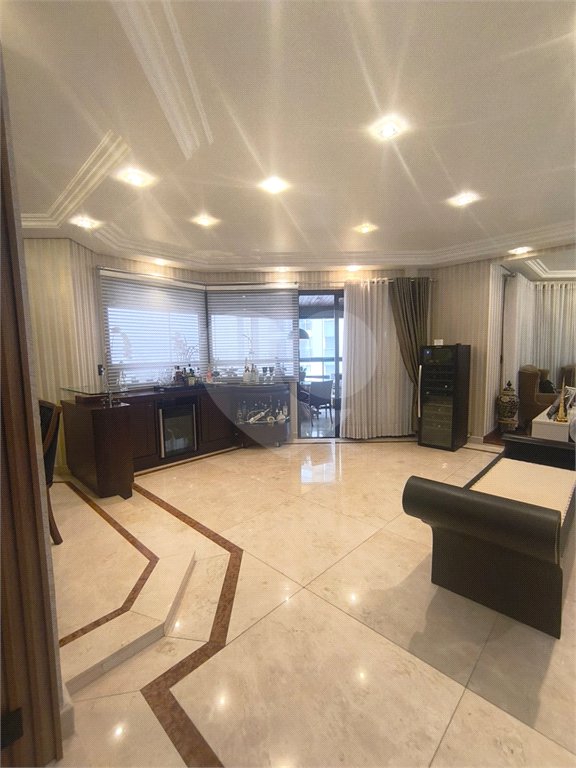 Apartamento à venda com 4 suítes em Santana, São Paulo, SP