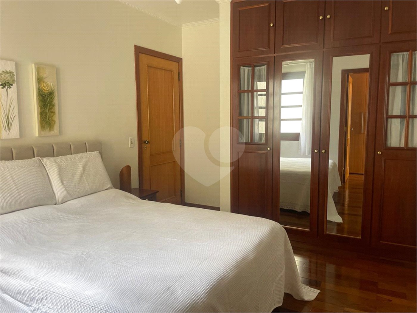 Sobrado à venda com 4 quartos, sendo 2 suítes, em Jardim Franca, São Paulo, SP